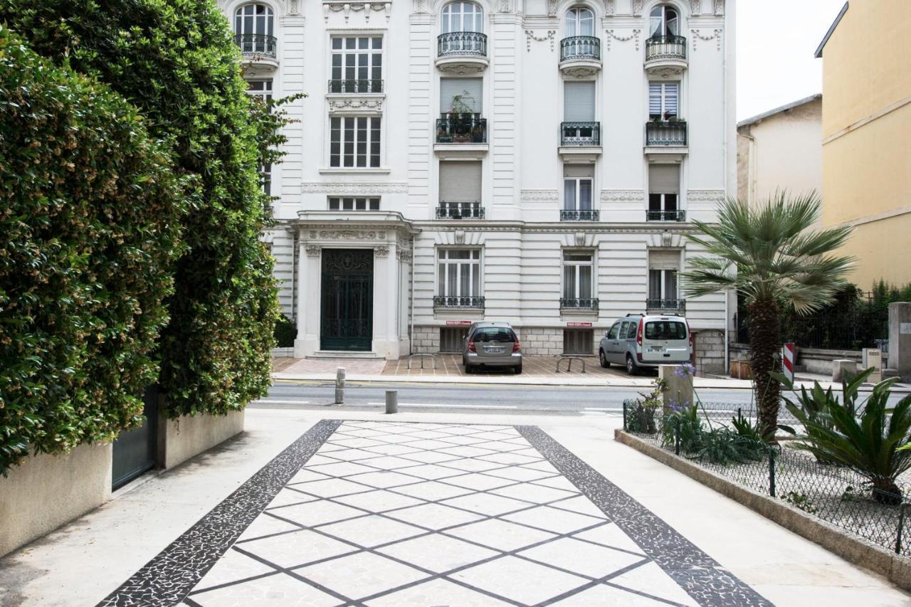 Apartamento Fleurs De Nice Furnished Flat Exterior foto