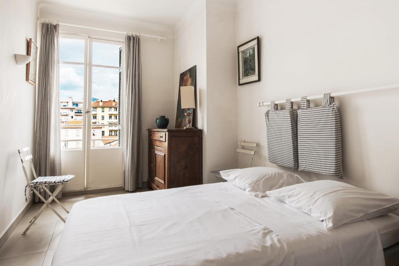 Apartamento Fleurs De Nice Furnished Flat Exterior foto